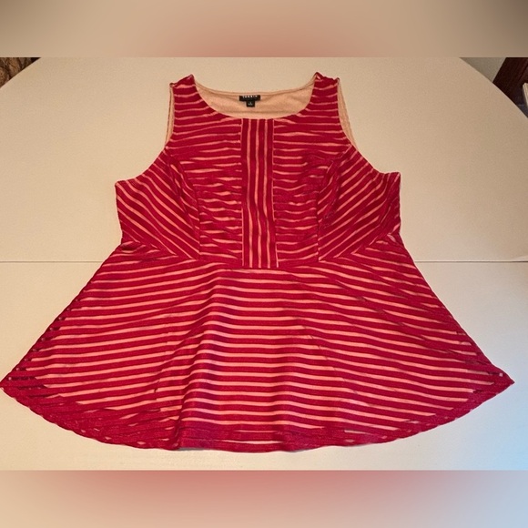 TORRID | ladies plus size blouse. Size: 1/1X/14-16 - Picture 1 of 11